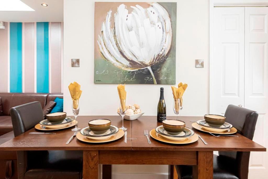 בורנמות' Bournecoast: Lovely Annex With Patio Nr Beach-5286 מראה חיצוני תמונה